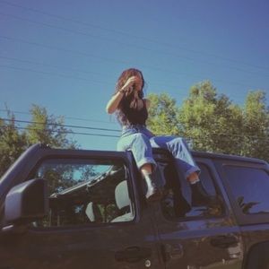 Meet your Posher, Emerson